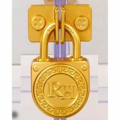 Rainbow High Deluxe Fashion Closet Playset With 400+ Fashion Combinations