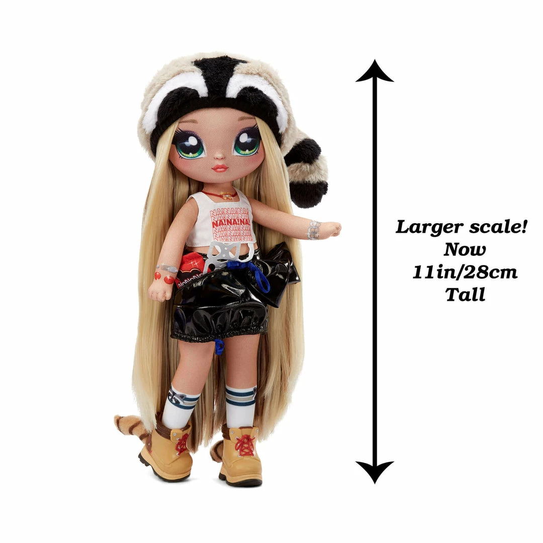 Na Na Na Surprise Teens Fashion Doll – Gretchen Stripes, Raccoon Inspired 4 Na Na Na Surprise Teens Fashion Doll – Gretchen Stripes, Raccoon Inspired