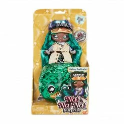 Na Na Na Surprise Glam Series 2 Mallory Duckington - Duck-Inspired 7.5" Fashion Doll 20 Na Na Na Surprise Glam Series 2 Mallory Duckington - Duck-Inspired 7.5